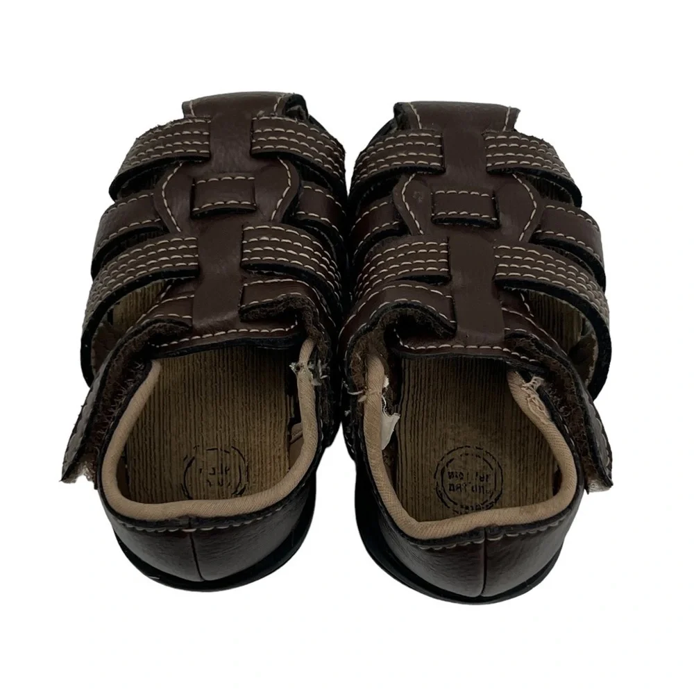 wonder nation Brown Strappy Fisherman Sandals Size 3 Boy's